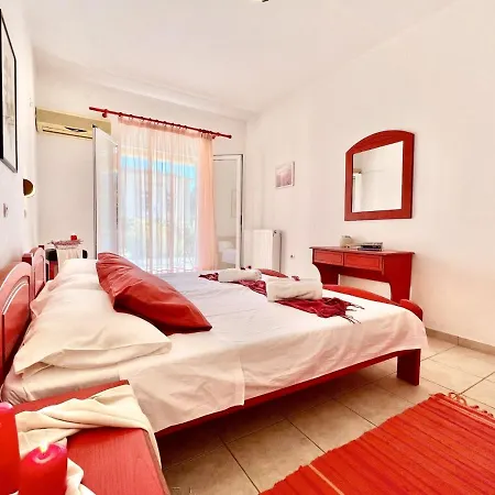 Bougarini With Private Pool By Dadovillas Velonádes